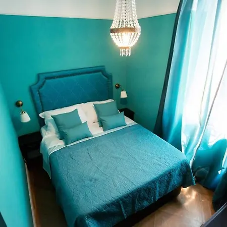 Luxurious Bella Lux In Center With Free Parking Included! * Split