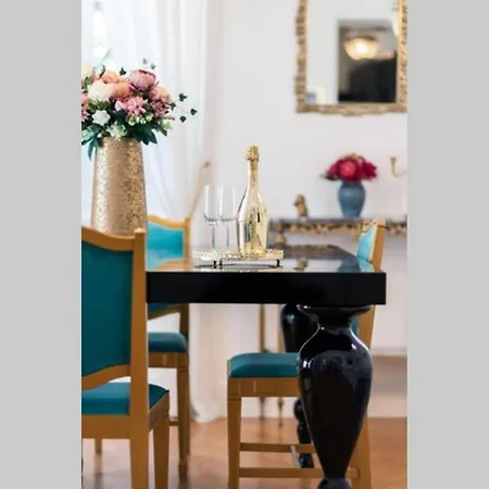 Apartamento Luxurious Bella Lux In Center With Free Parking Included! Split