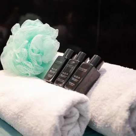 Luxurious Bella Lux In Center With Free Parking Included! Lejlighed *